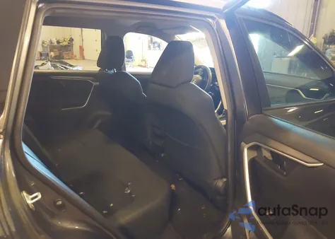 2021 Toyota Rav4 Le z USA, uszkodzony, nr VIN 2T3F1RFV6MC172499